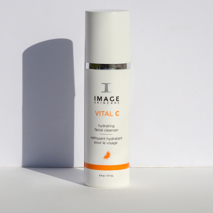 Image Молочко очищающее с витамином С Vital C hydrating facial cleanser